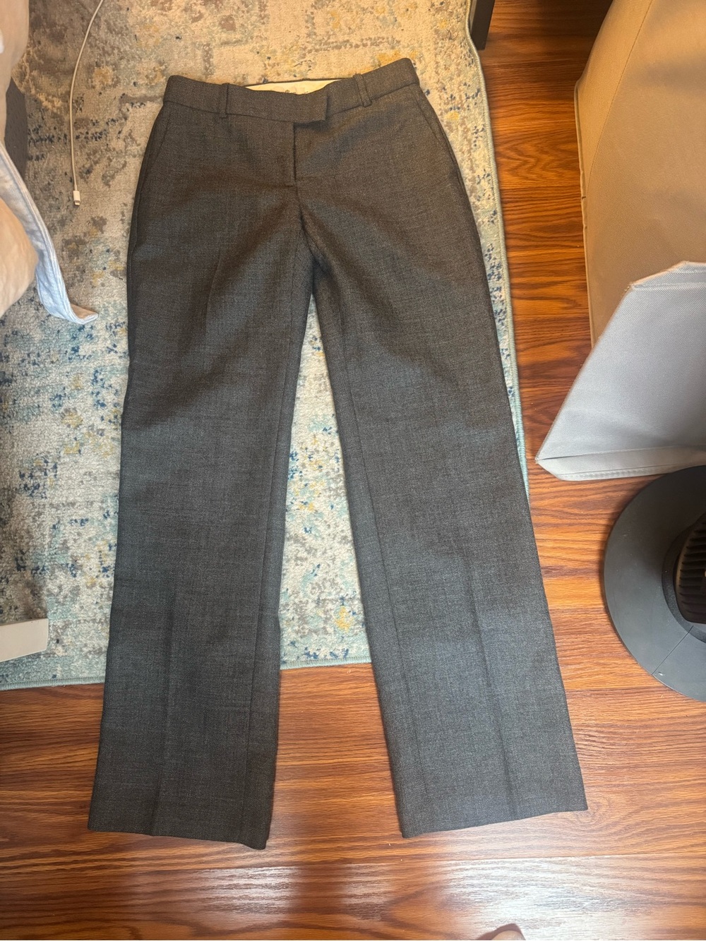 Aritzia Babaton dark grey agency pants size 2 - Picture 3 of 5